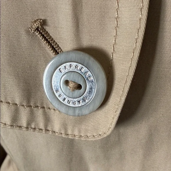 Express short Beige Double-Breasted Trench Coat - Picture 3 of 13